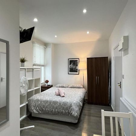 Studio 48B London Bagian luar foto
