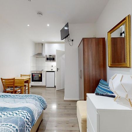 Studio 48B London Bagian luar foto